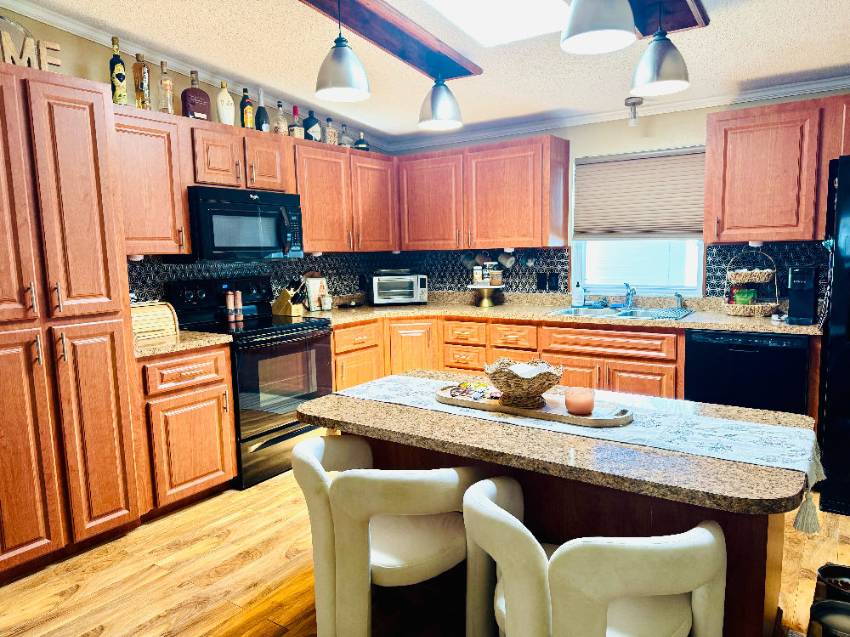 1374 Deverly Drive a Lakeland, FL Mobile or Manufactured Home for Sale